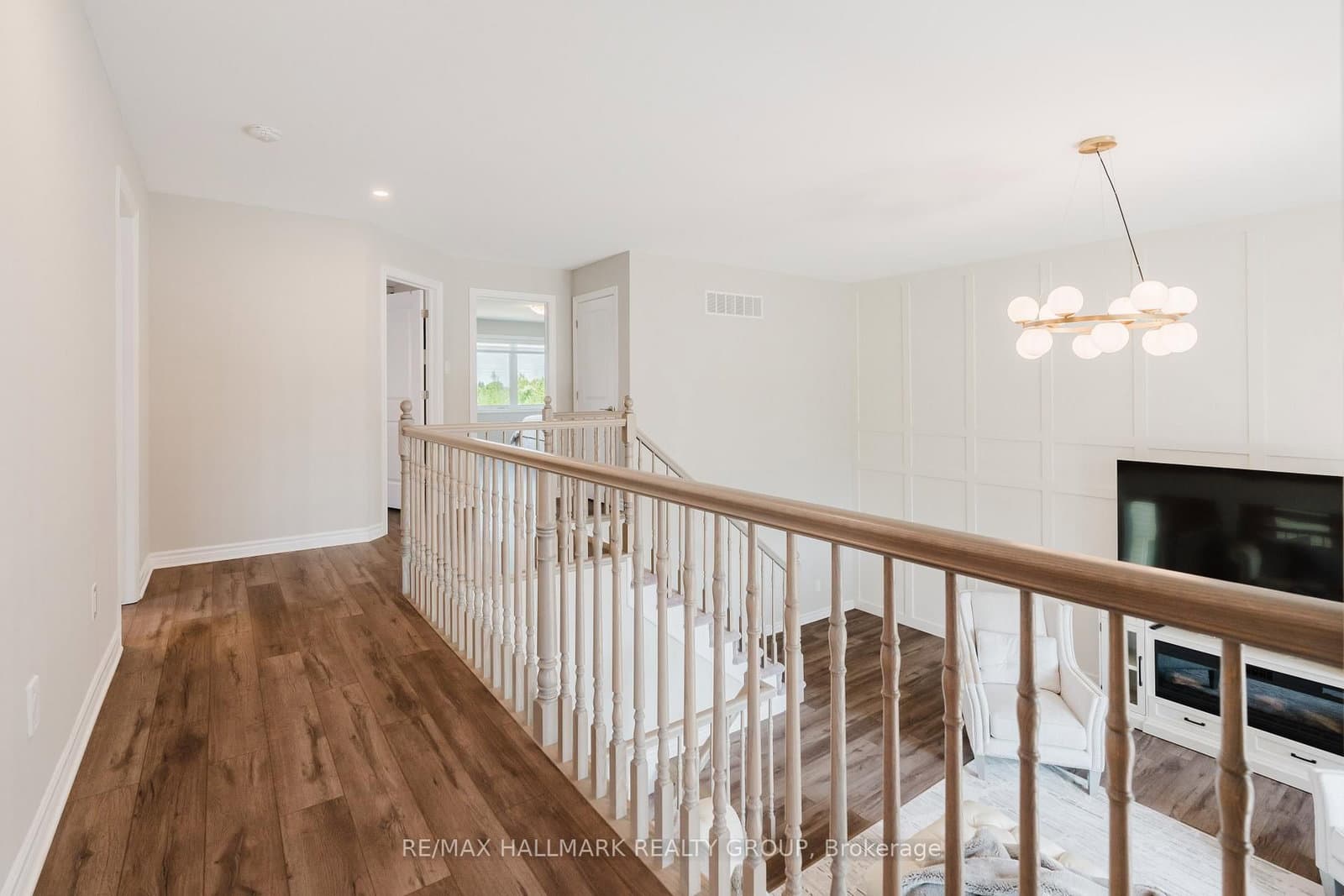 678 Eagle Crest Heights, Ottawa, ON — photo 19