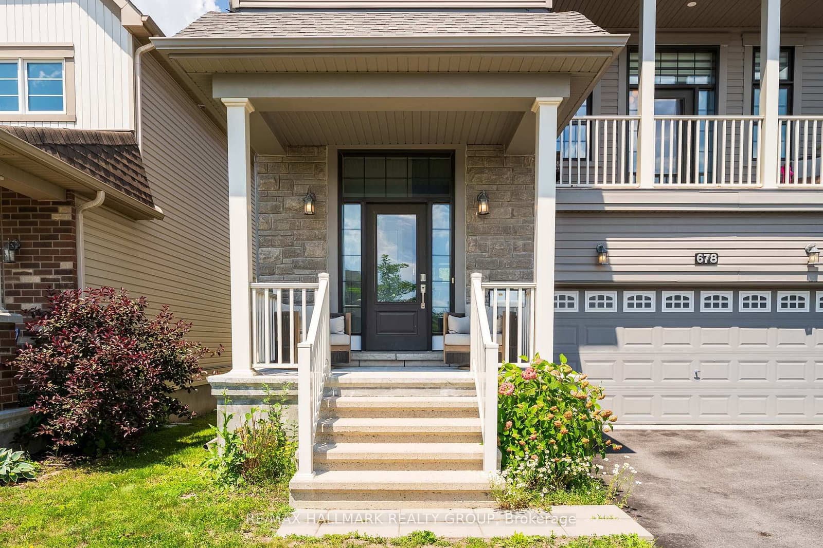 678 Eagle Crest Heights, Ottawa, ON — photo 2