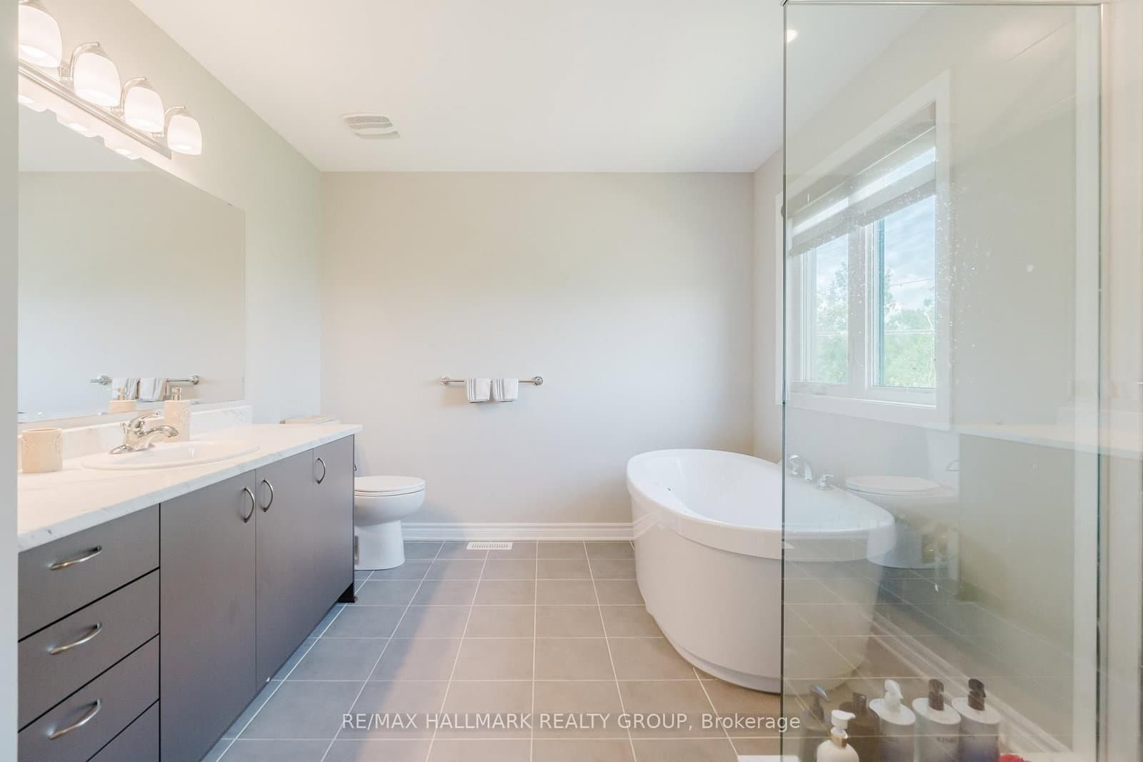 678 Eagle Crest Heights, Ottawa, ON — photo 23