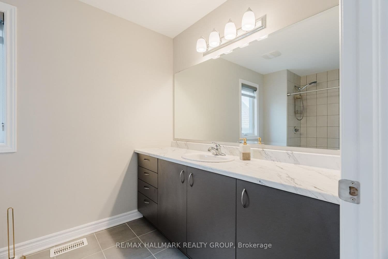 678 Eagle Crest Heights, Ottawa, ON — photo 27