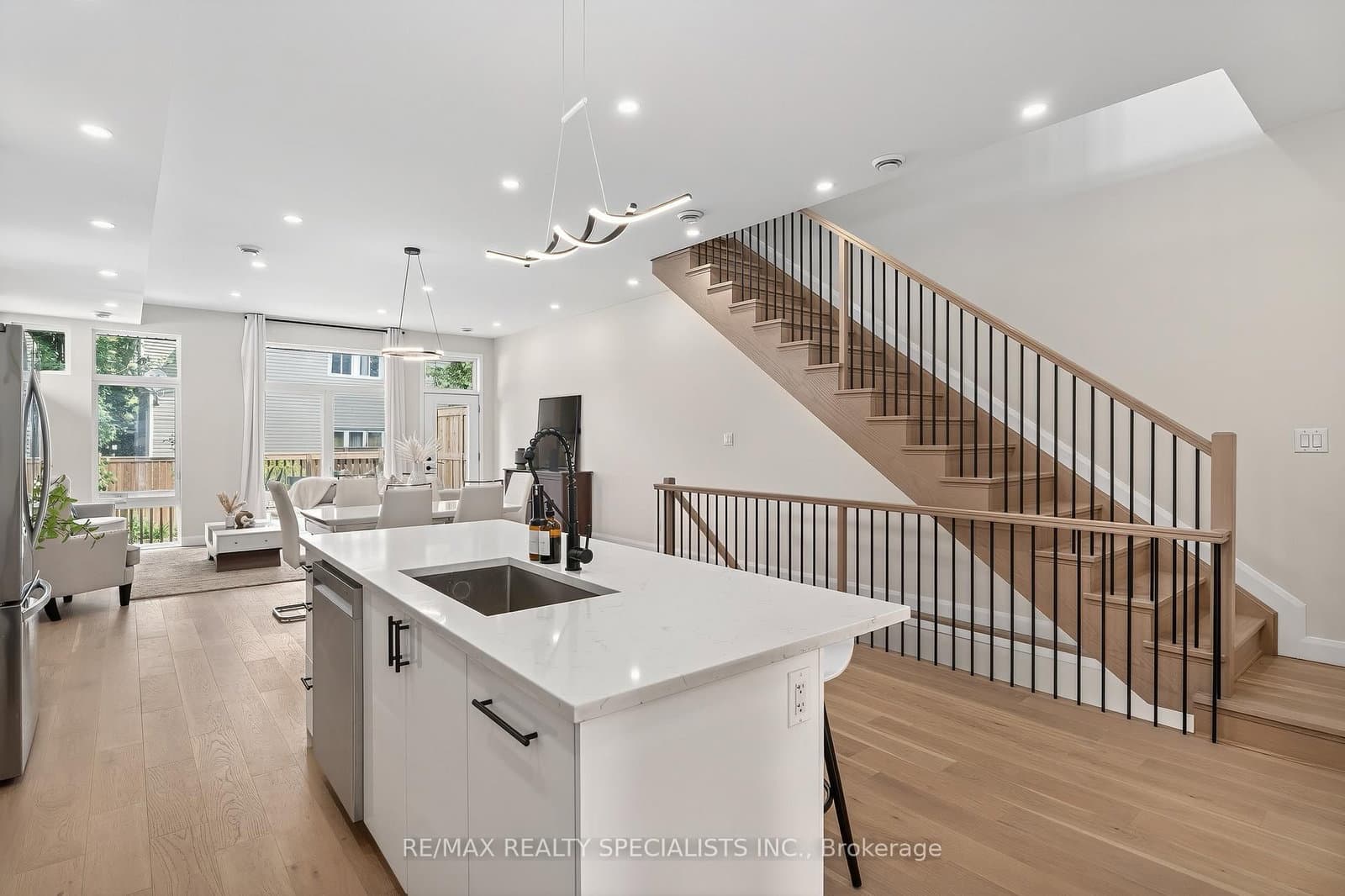 207 Montfort Street, Ottawa, ON — photo 8