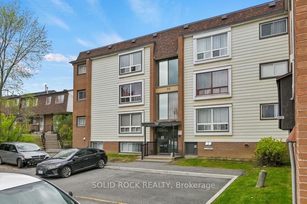 7 - 896 Elmsmere Drive, Ottawa, ON — photo 1
