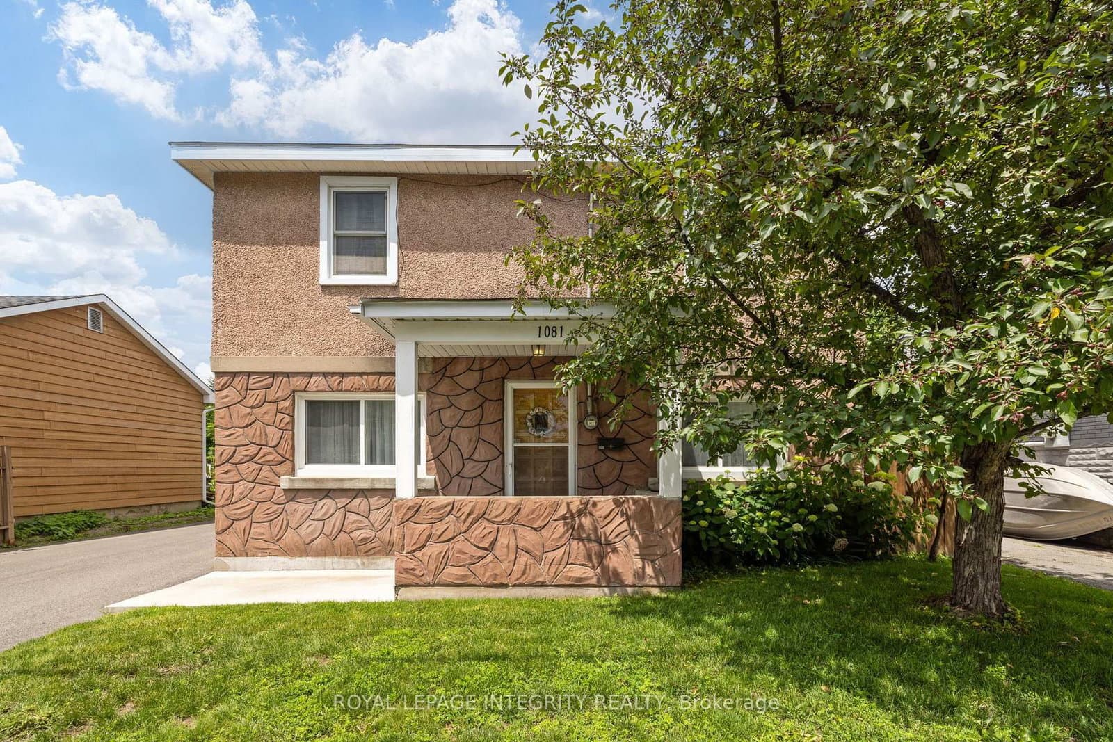 1081 Kenaston Street, Ottawa, ON — photo 1
