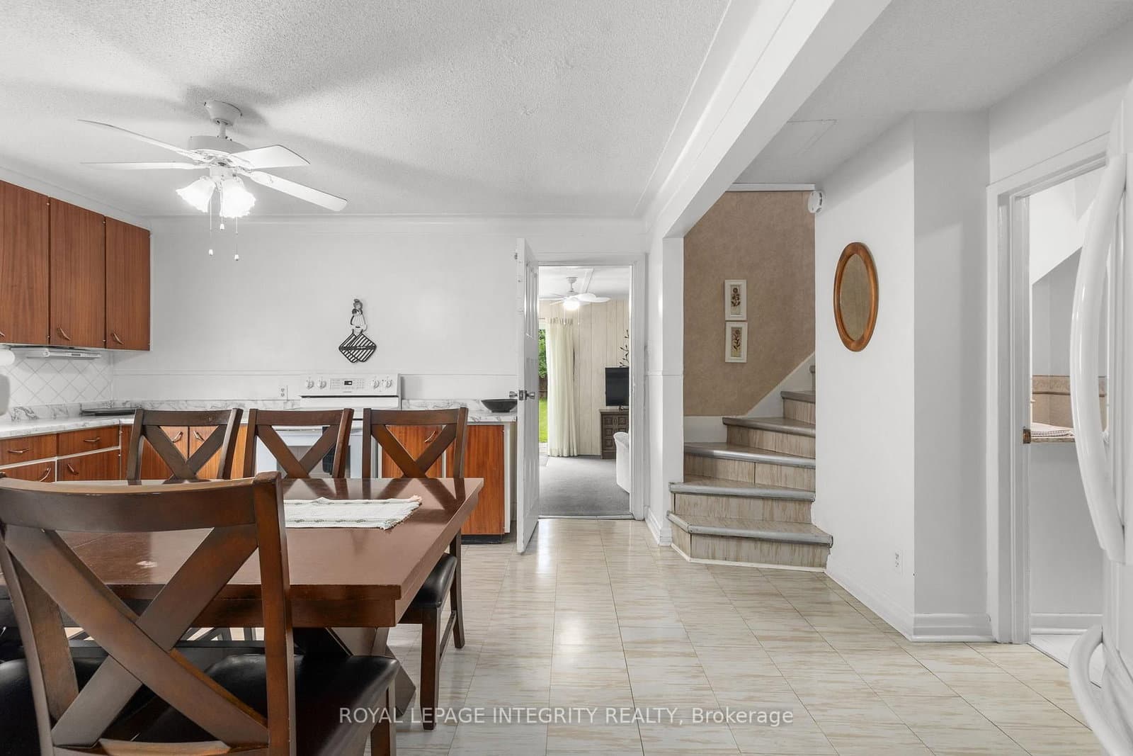 1081 Kenaston Street, Ottawa, ON — photo 19