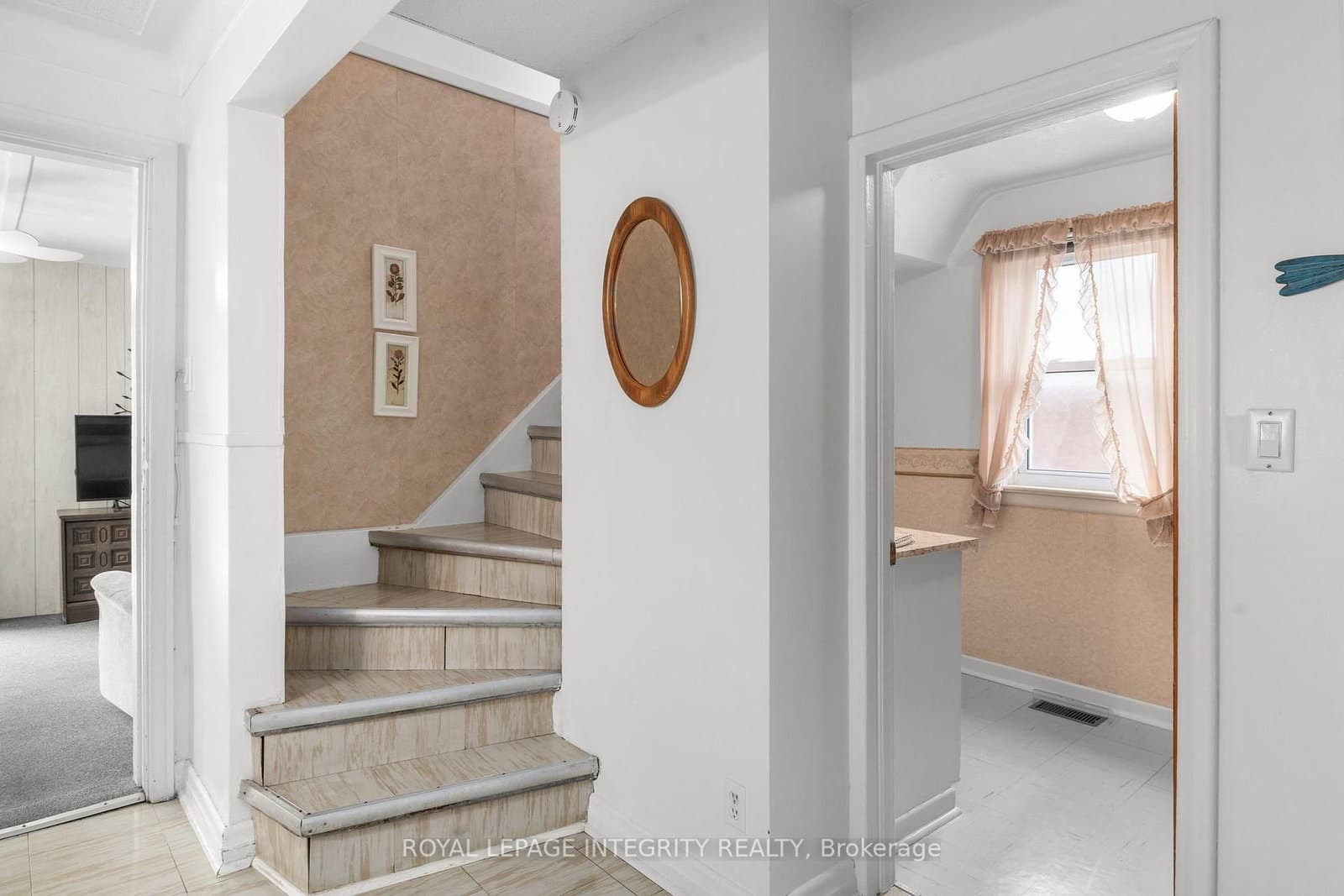 1081 Kenaston Street, Ottawa, ON — photo 25