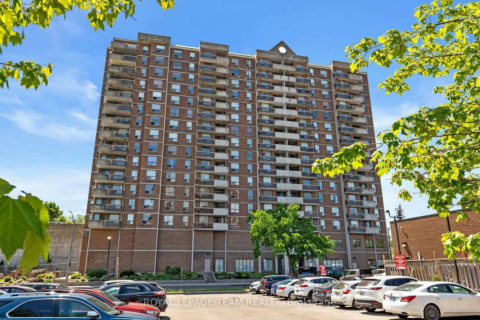1003 - 200 Lafontaine Avenue, Ottawa, ON — photo 2