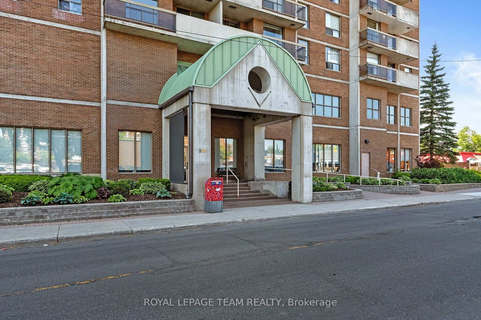 1003 - 200 Lafontaine Avenue, Ottawa, ON — photo 4