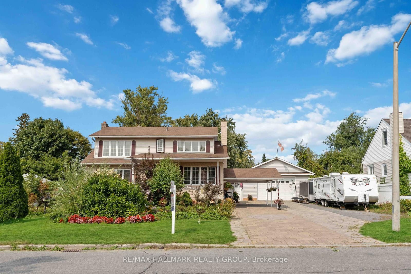 431 Blake Boulevard, Ottawa, ON — photo 1