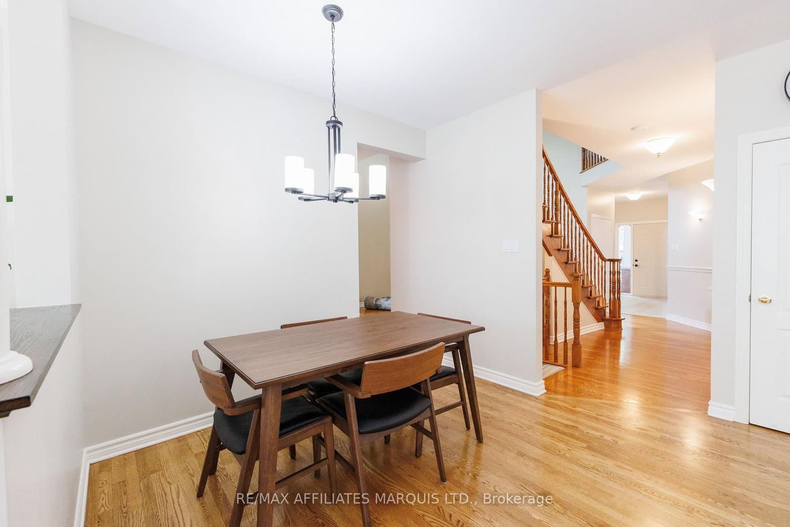 11 Redbridge Crescent, Ottawa, ON — photo 15