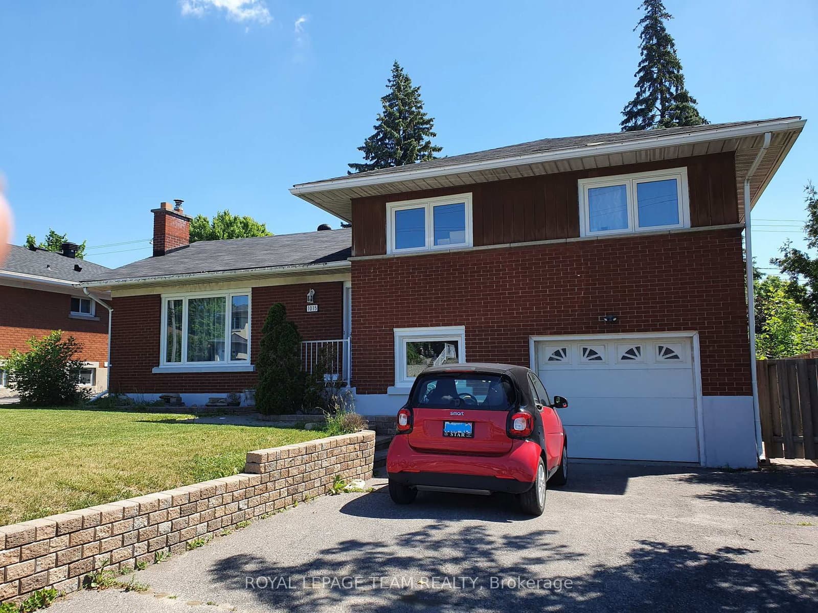 1015 Pinecrest Road, Ottawa, ON — photo 1