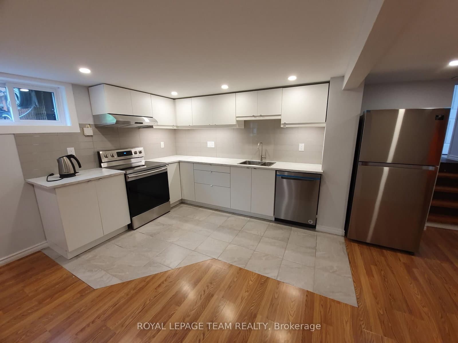 1015 Pinecrest Road, Ottawa, ON — photo 14