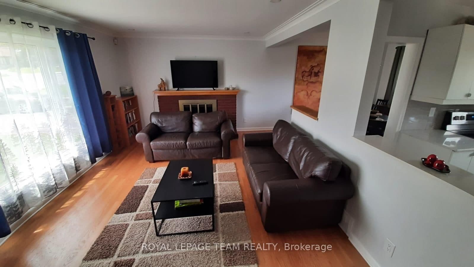 1015 Pinecrest Road, Ottawa, ON — photo 8