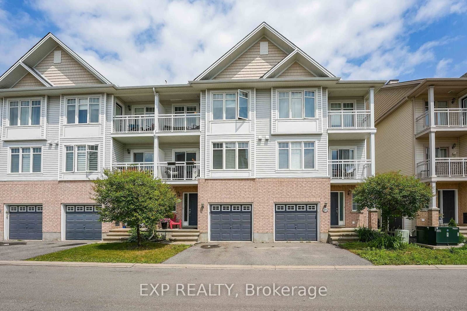 504 BARHOLM Private, Ottawa, ON — photo 1