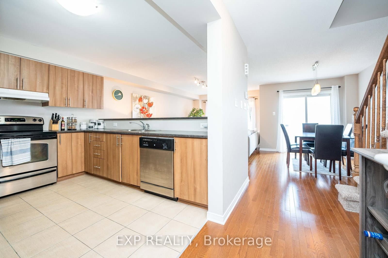 504 BARHOLM Private, Ottawa, ON — photo 10