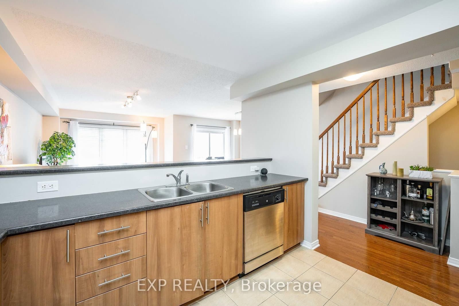 504 BARHOLM Private, Ottawa, ON — photo 11
