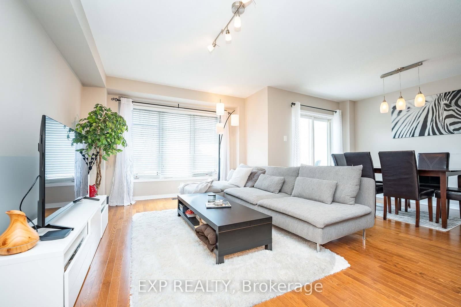 504 BARHOLM Private, Ottawa, ON — photo 5