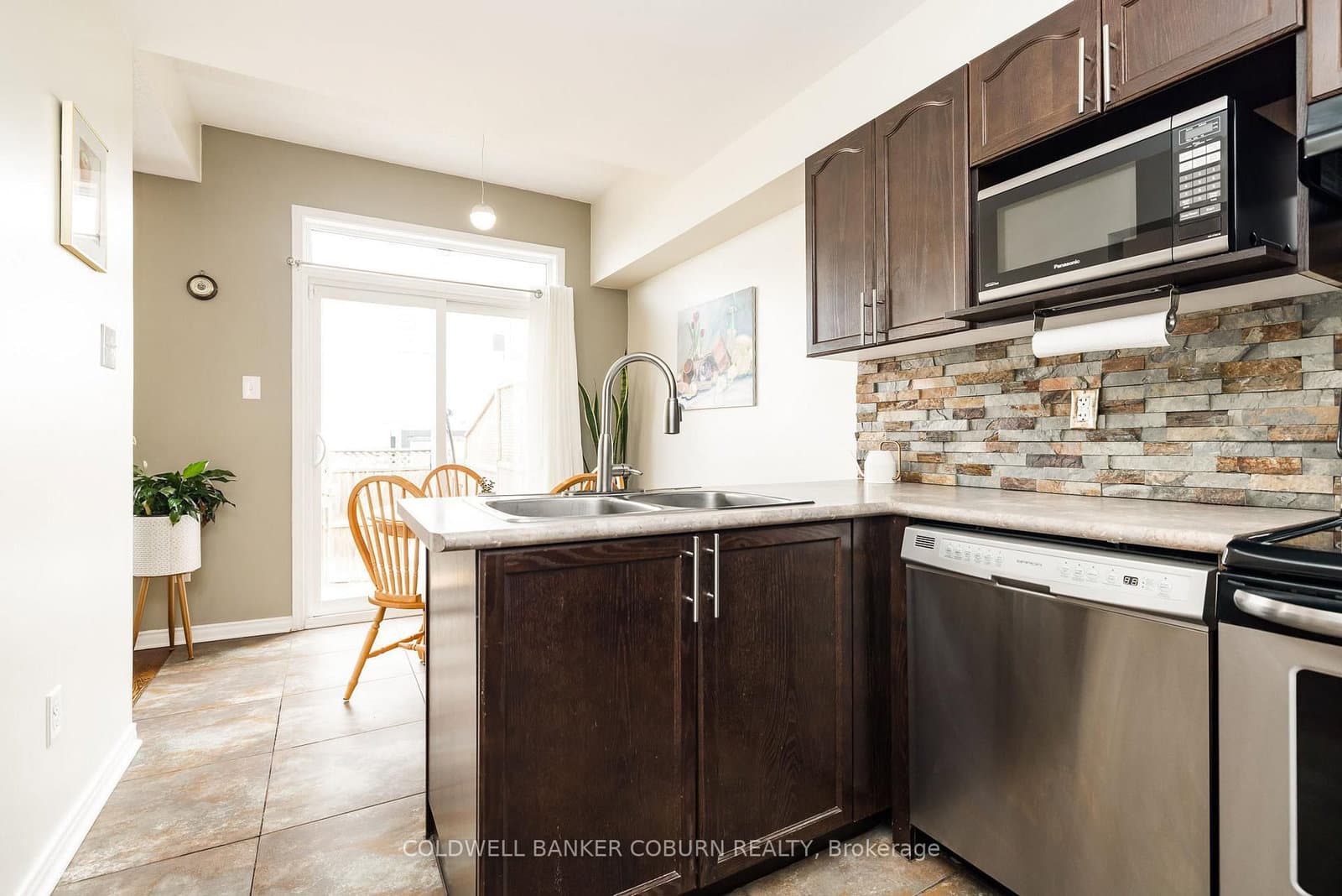 238 Arrita Street, Ottawa, ON — photo 14