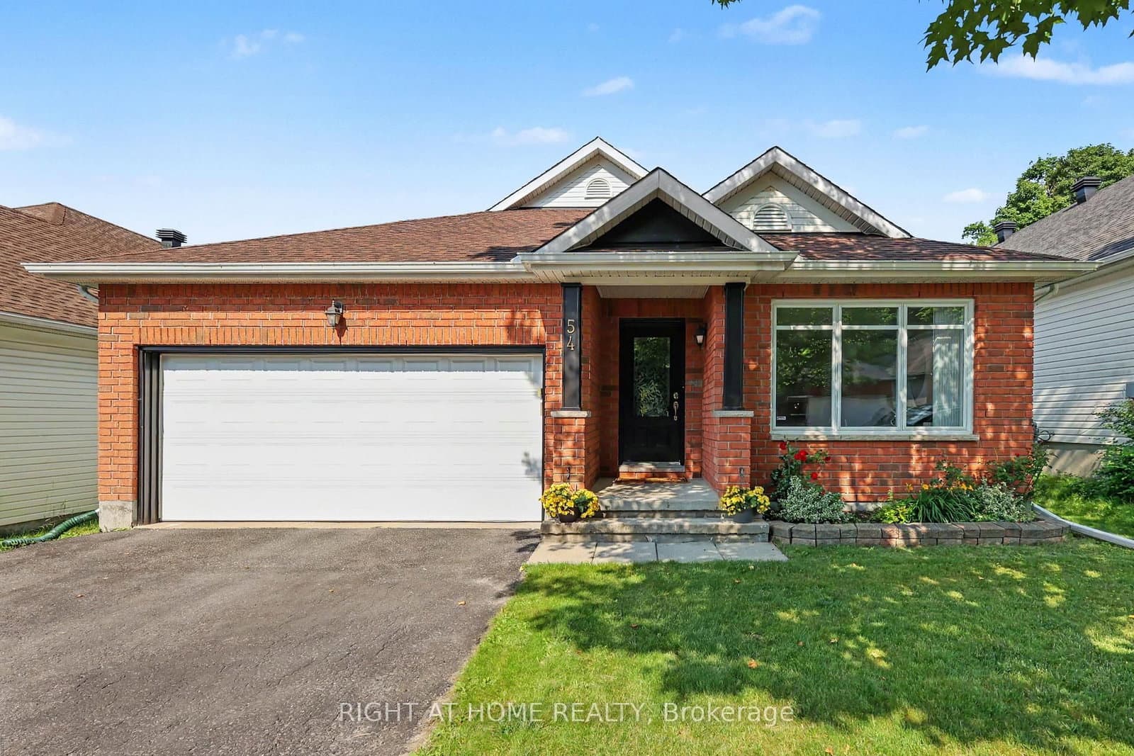 54 Fieldcrest Avenue, Ottawa, ON — photo 1