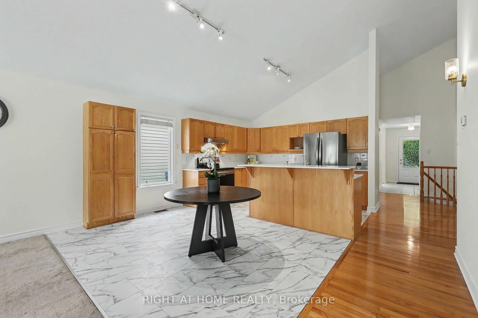 54 Fieldcrest Avenue, Ottawa, ON — photo 9