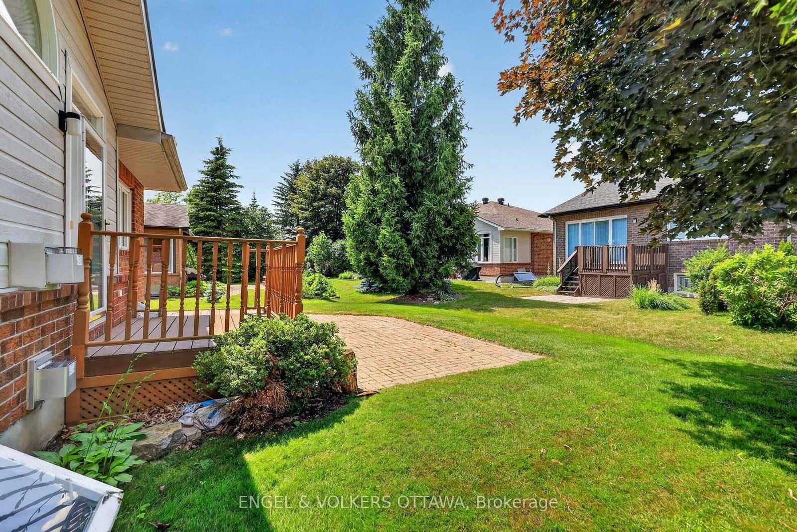 10 Waterthrush Crescent, Kanata, ON — photo 40