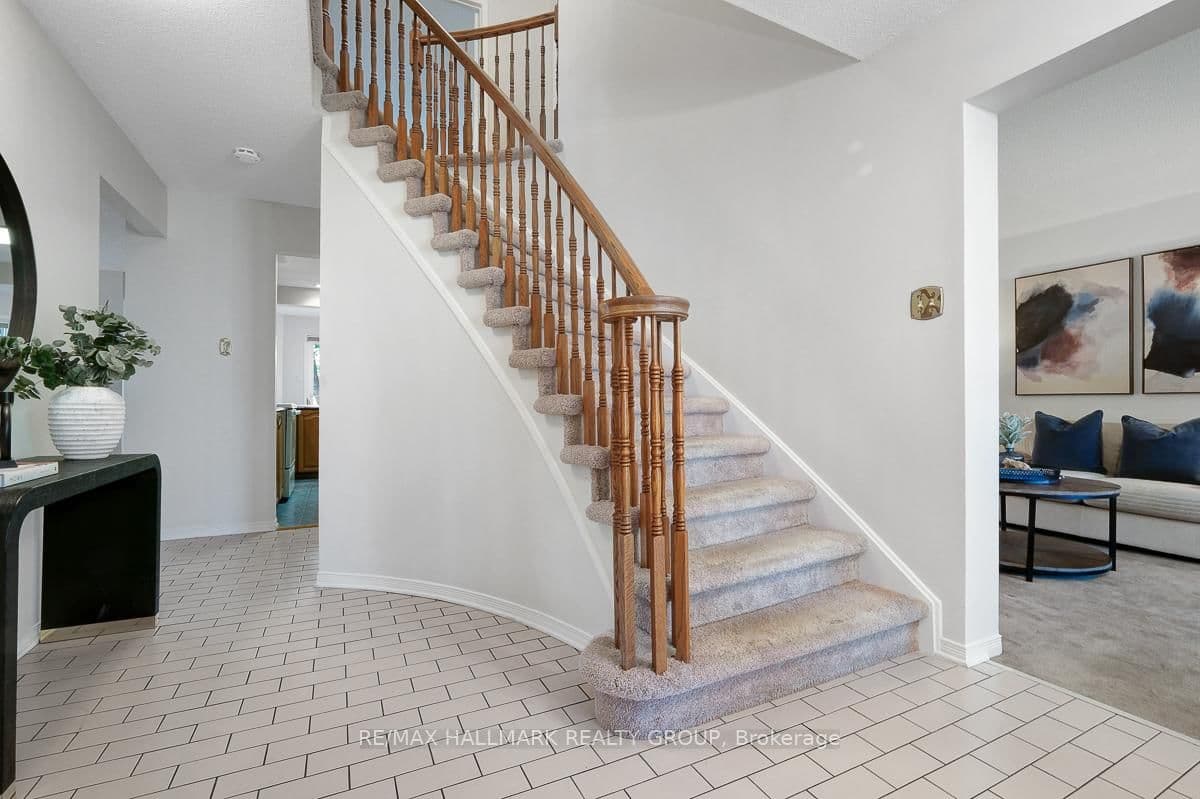 126 Dossetter Way, Ottawa, ON — photo 3