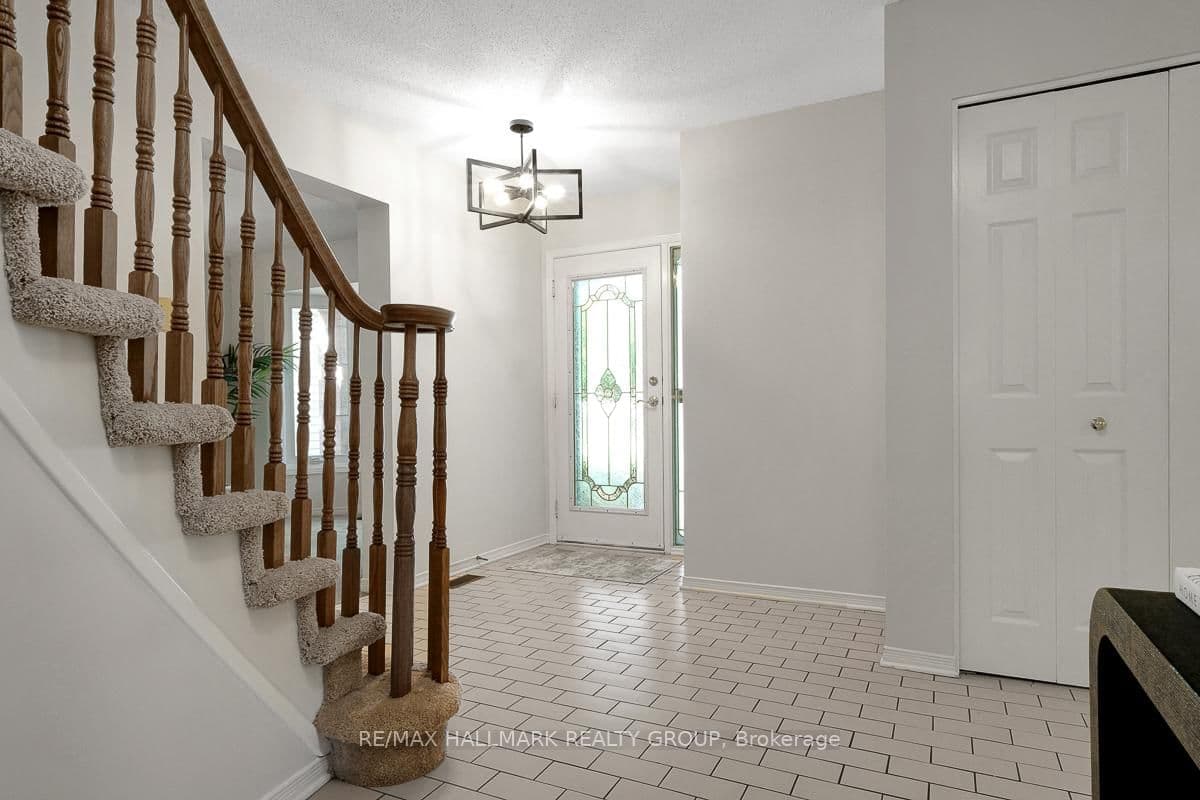 126 Dossetter Way, Ottawa, ON — photo 4