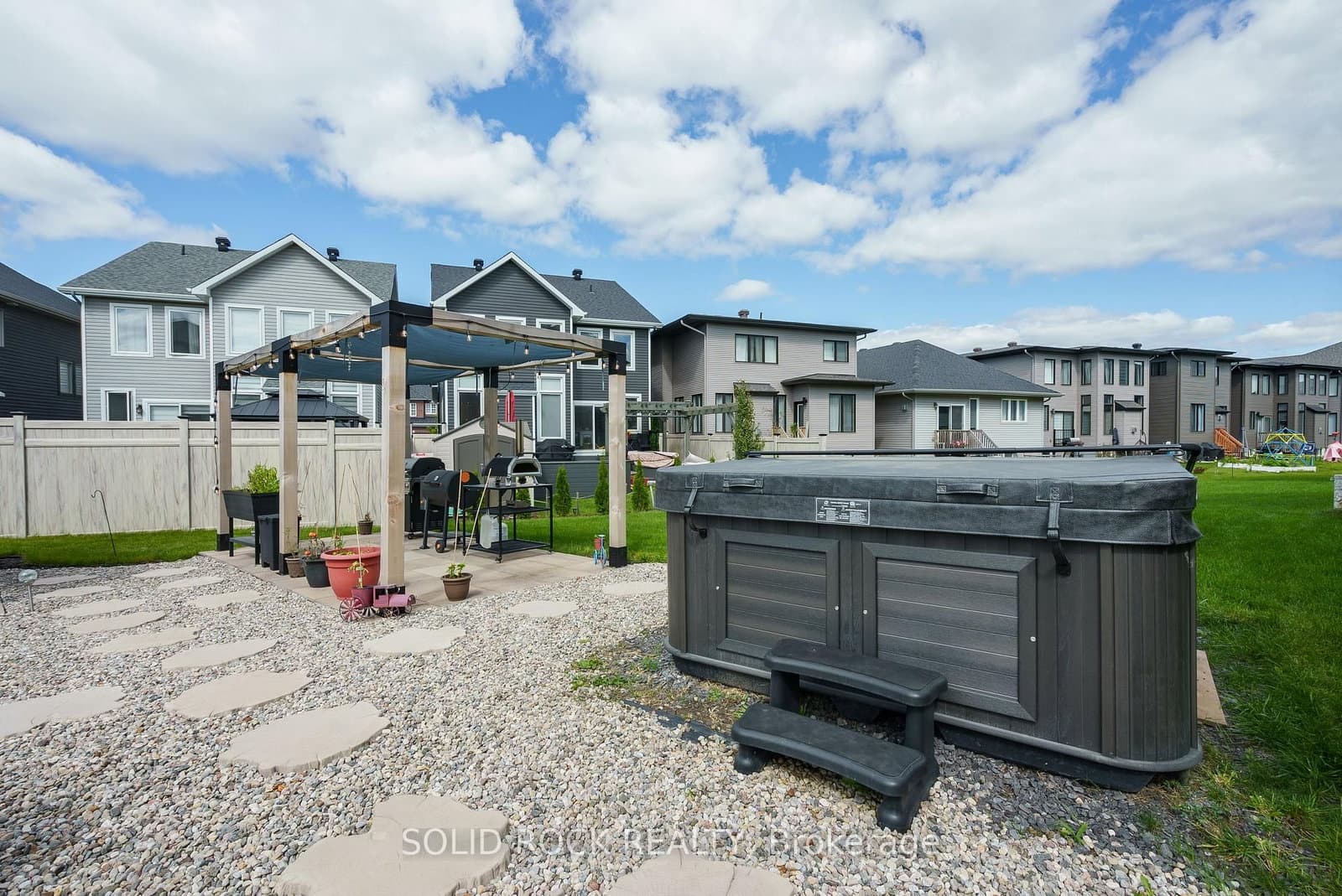 335 Grackle Street, Ottawa, ON — photo 35
