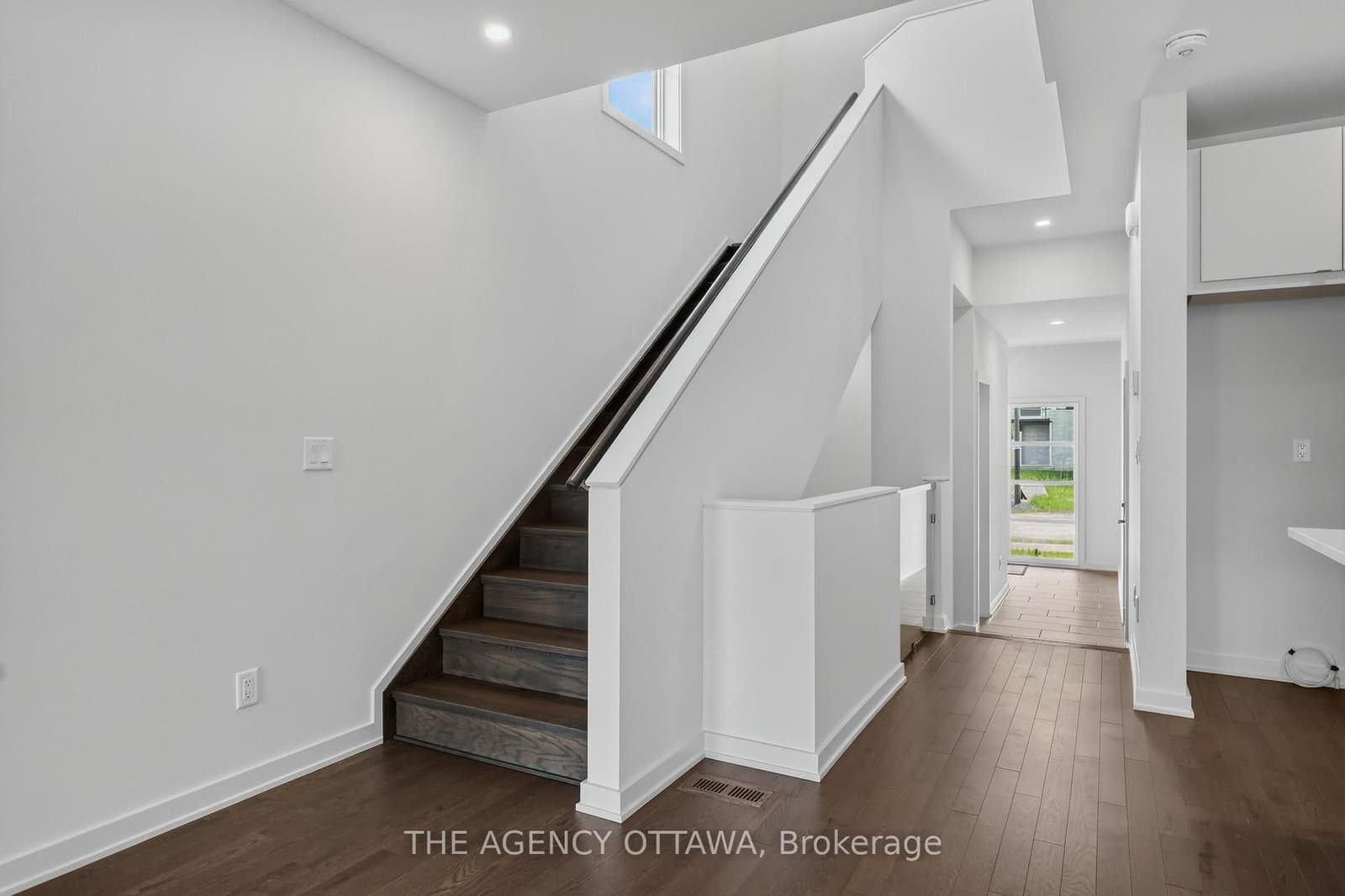 382 Walden Drive, Ottawa, ON — photo 3