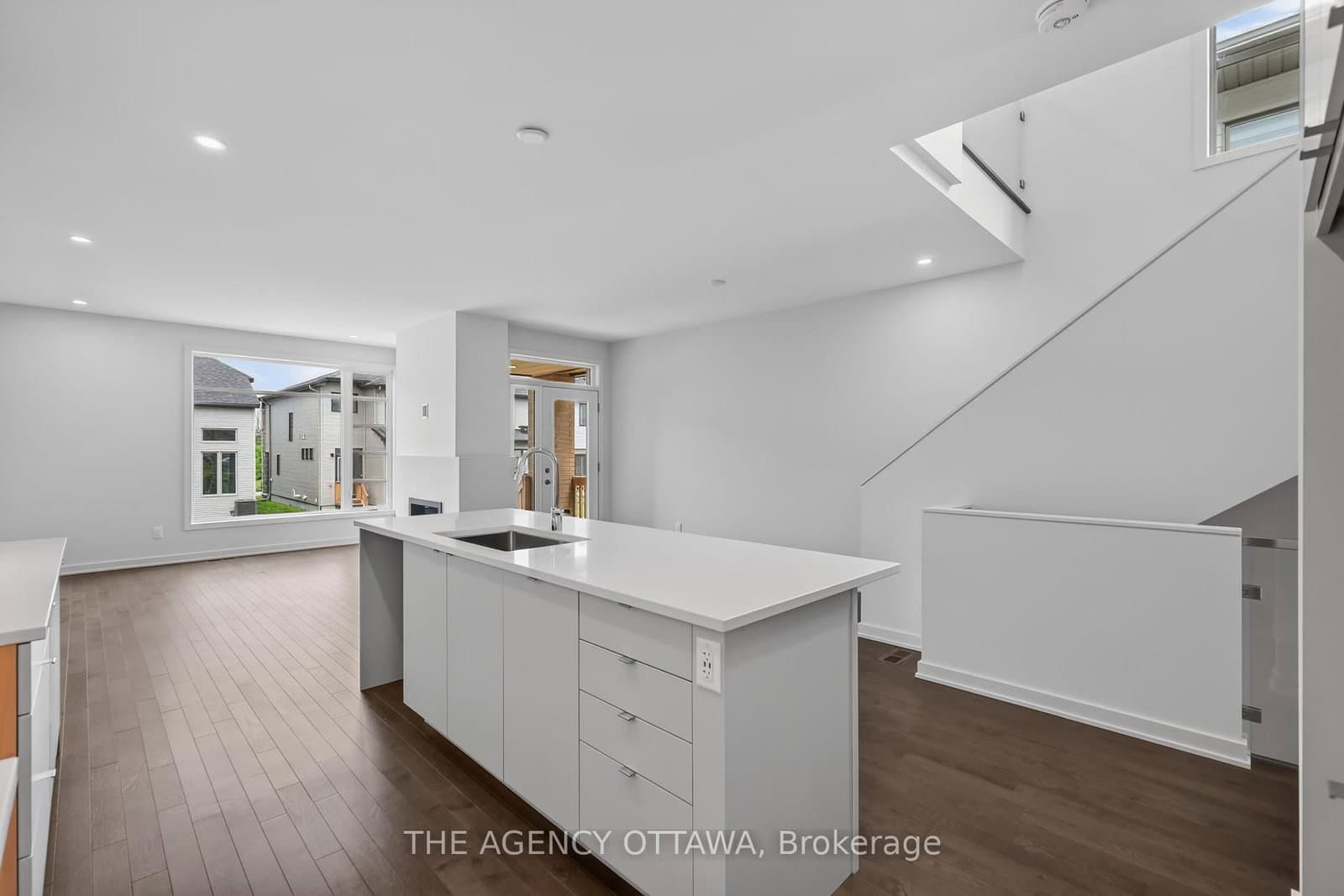 382 Walden Drive, Ottawa, ON — photo 9