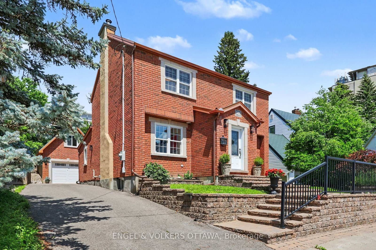 101 Ivy Crescent, Ottawa, ON — photo 1