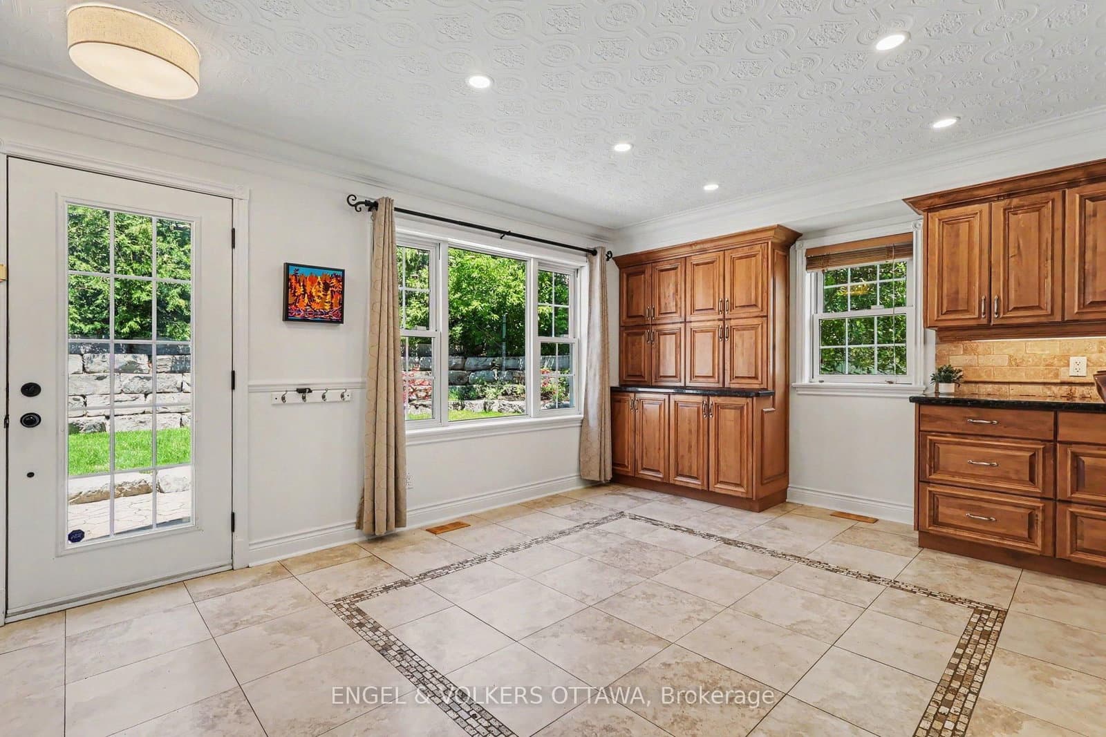 101 Ivy Crescent, Ottawa, ON — photo 11
