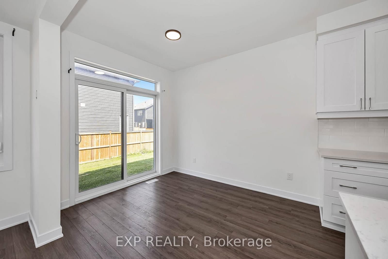 155 YEARLING Circle, Richmond, ON — photo 14