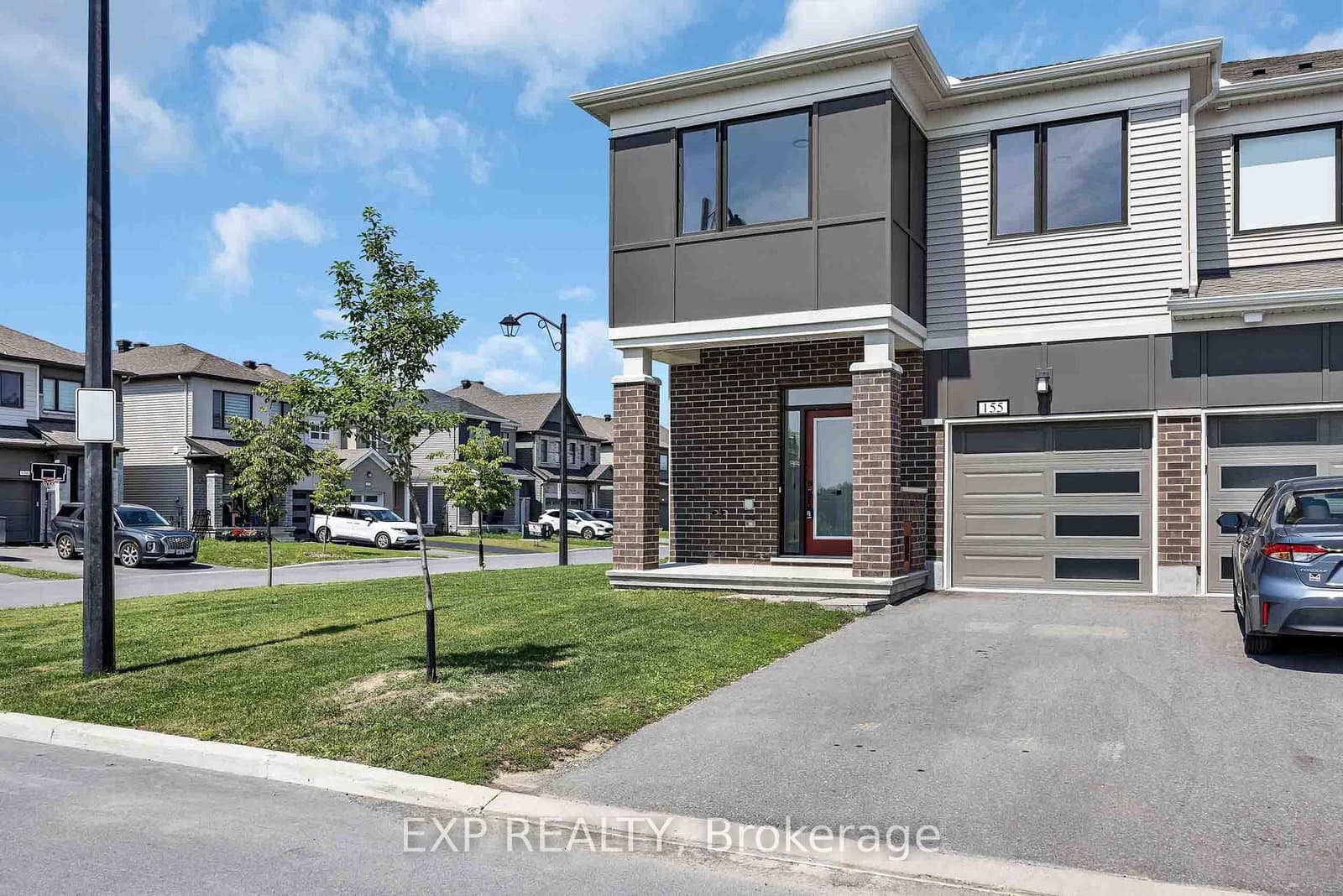155 YEARLING Circle, Richmond, ON — photo 2