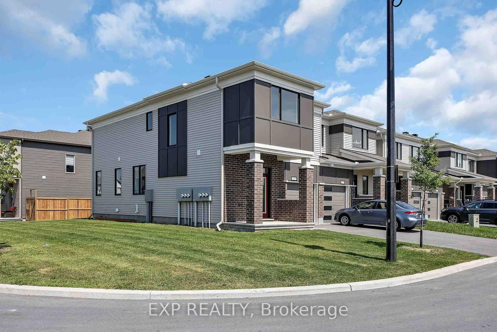 155 YEARLING Circle, Richmond, ON — photo 3