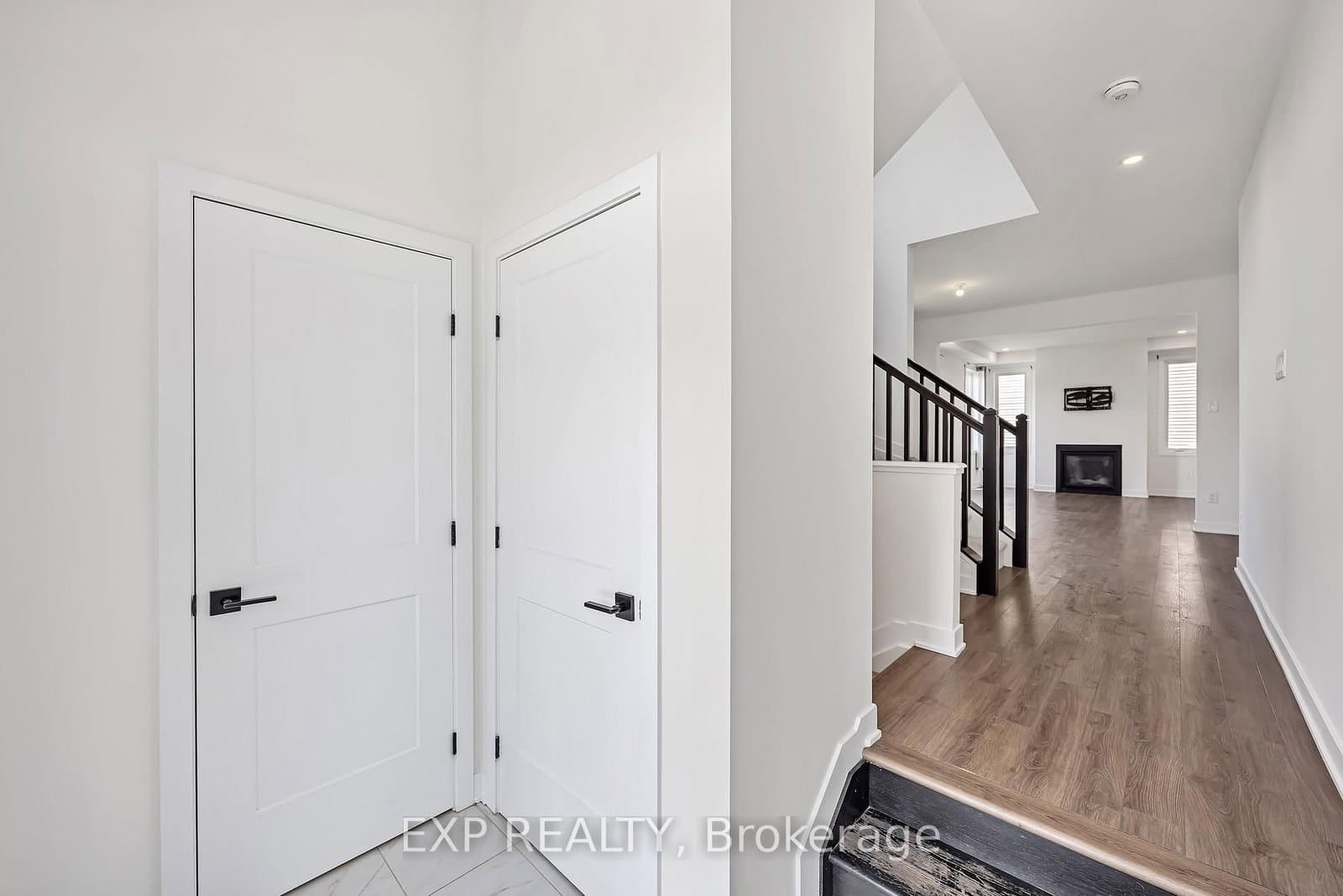 155 YEARLING Circle, Richmond, ON — photo 6