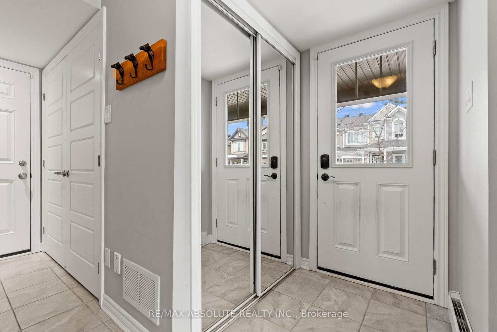 98 Brisote Lane, Ottawa, ON — photo 6