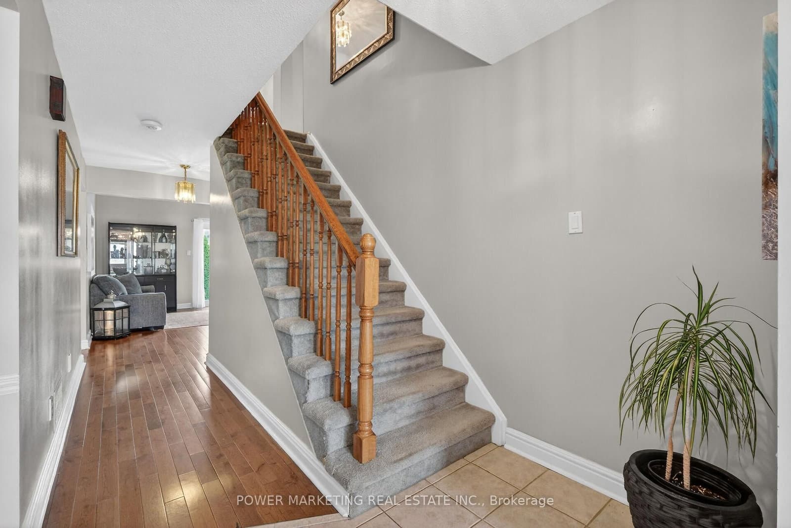 6451 VISENEAU Drive, Orleans, ON — photo 9