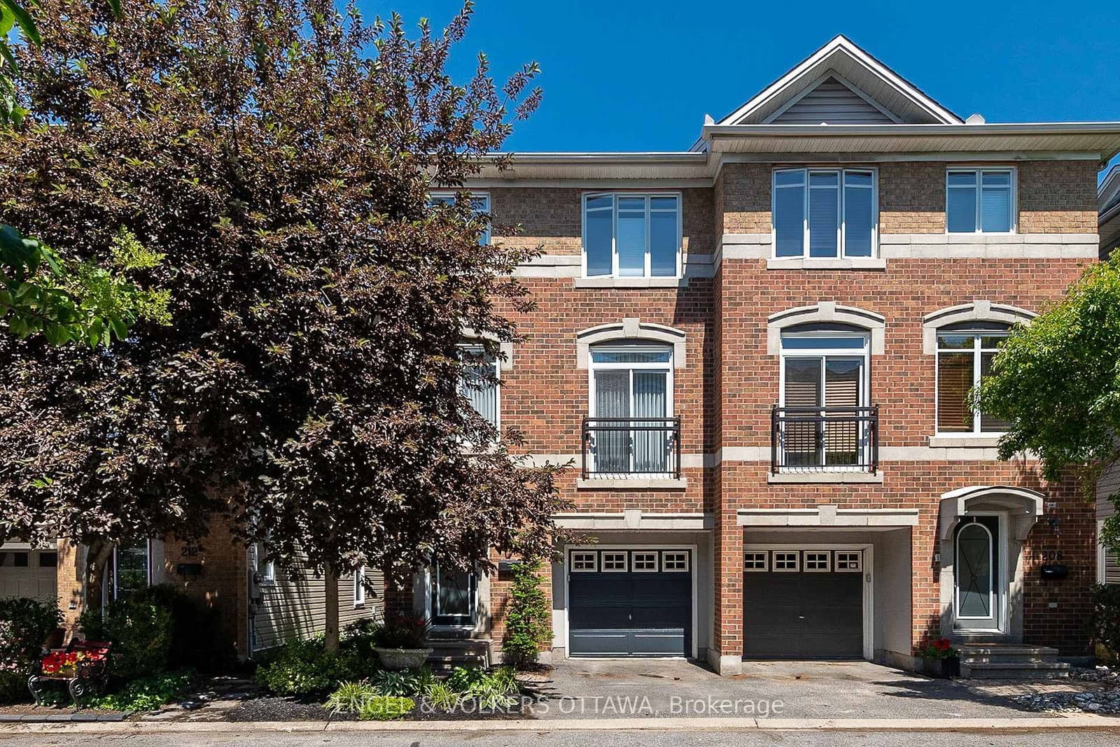 210 West Village Private, Ottawa, ON — photo 1