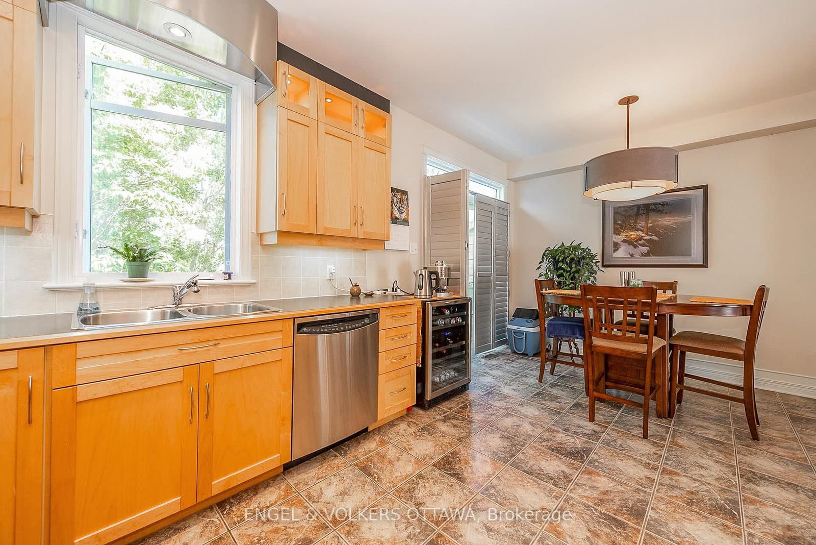 210 West Village Private, Ottawa, ON — photo 20
