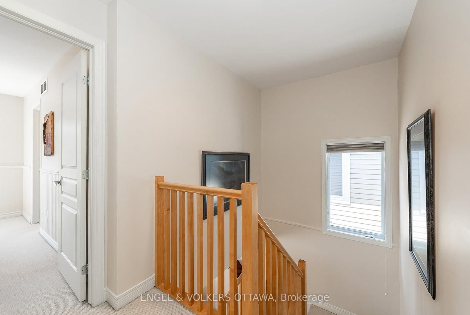 210 West Village Private, Ottawa, ON — photo 21