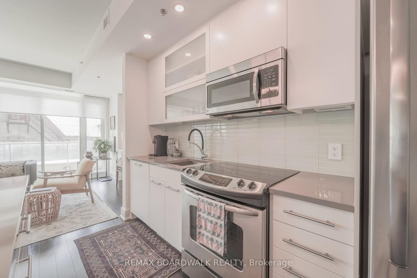 301 - 98 Richmond Road, Ottawa, ON — photo 13