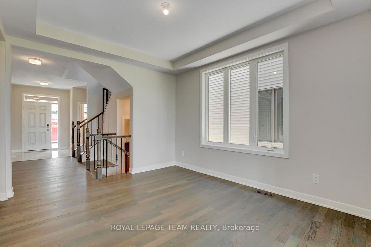 609 BRONZE COPPER Crescent, Richmond, ON — photo 9