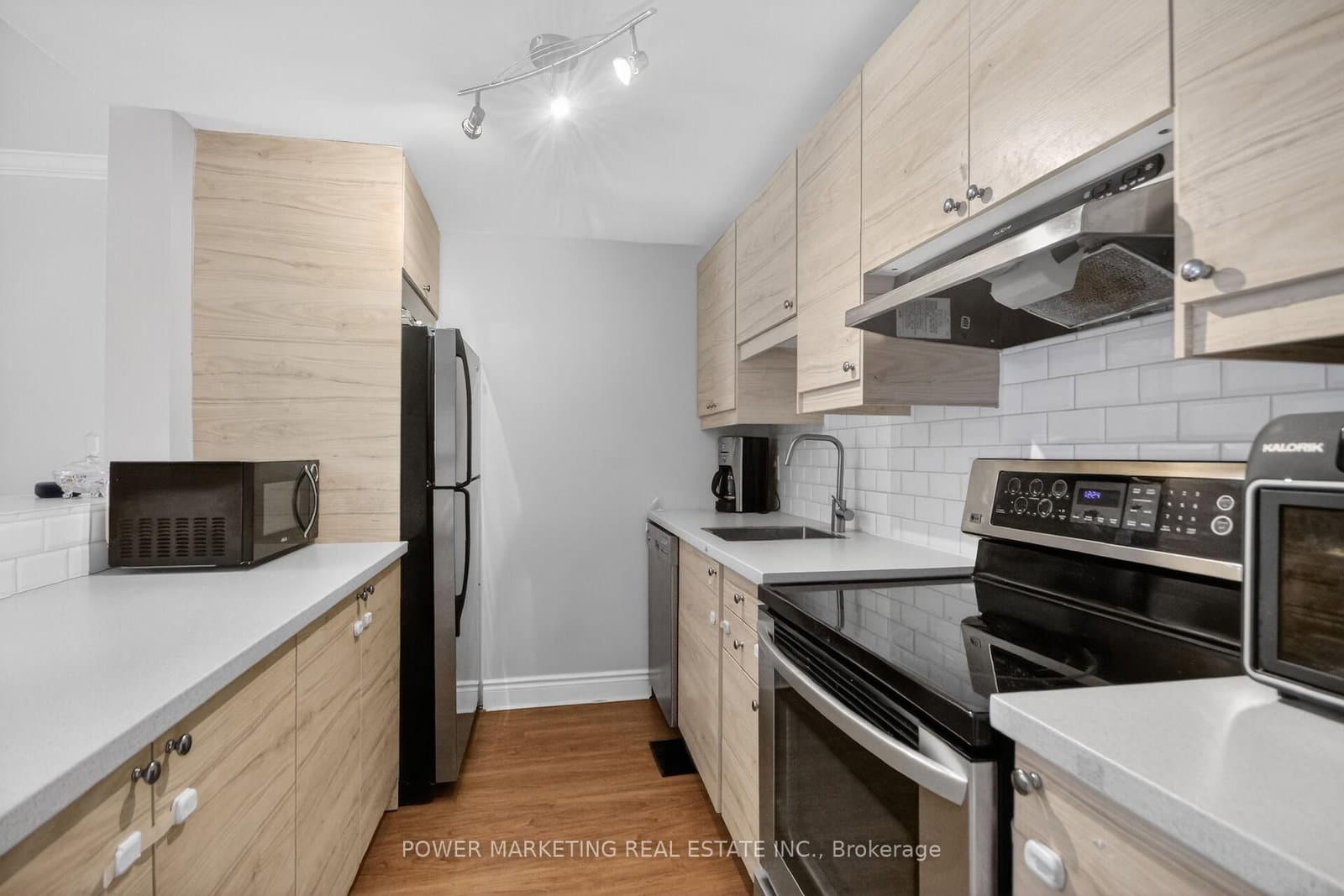 1974 GARDEN PARK Lane, Ottawa, ON — photo 8