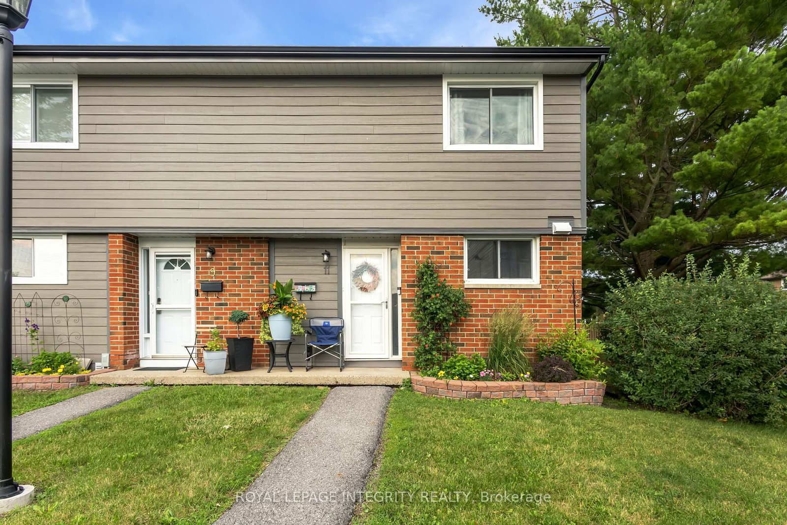 11 Glencoe Street, Ottawa, ON — photo 1