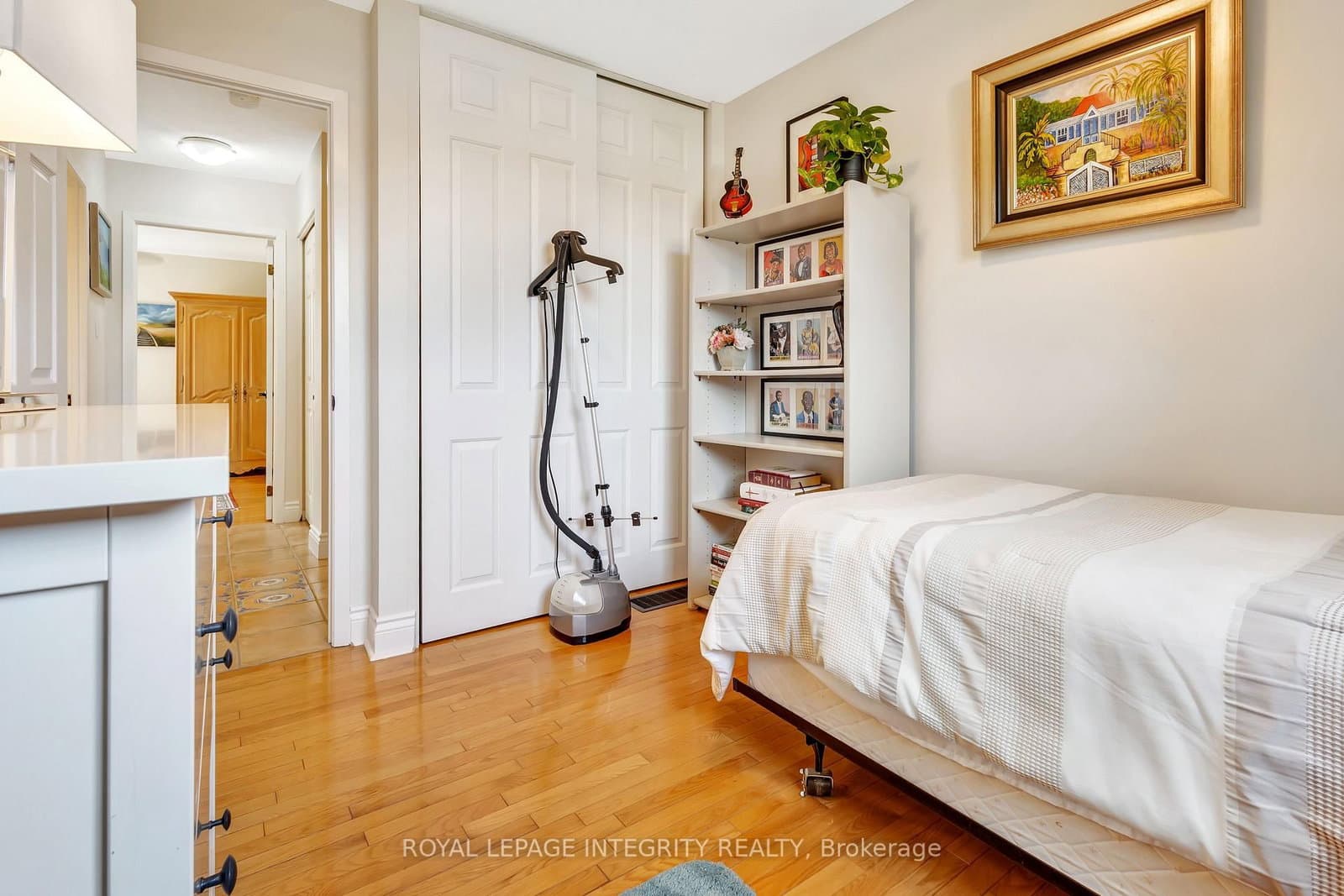 11 Glencoe Street, Ottawa, ON — photo 25