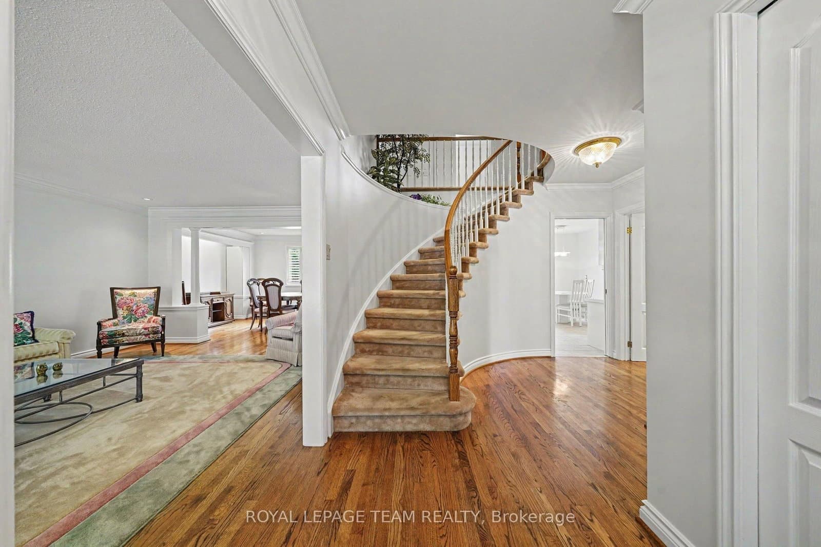 907 Dresden Crescent, Ottawa, ON — photo 7
