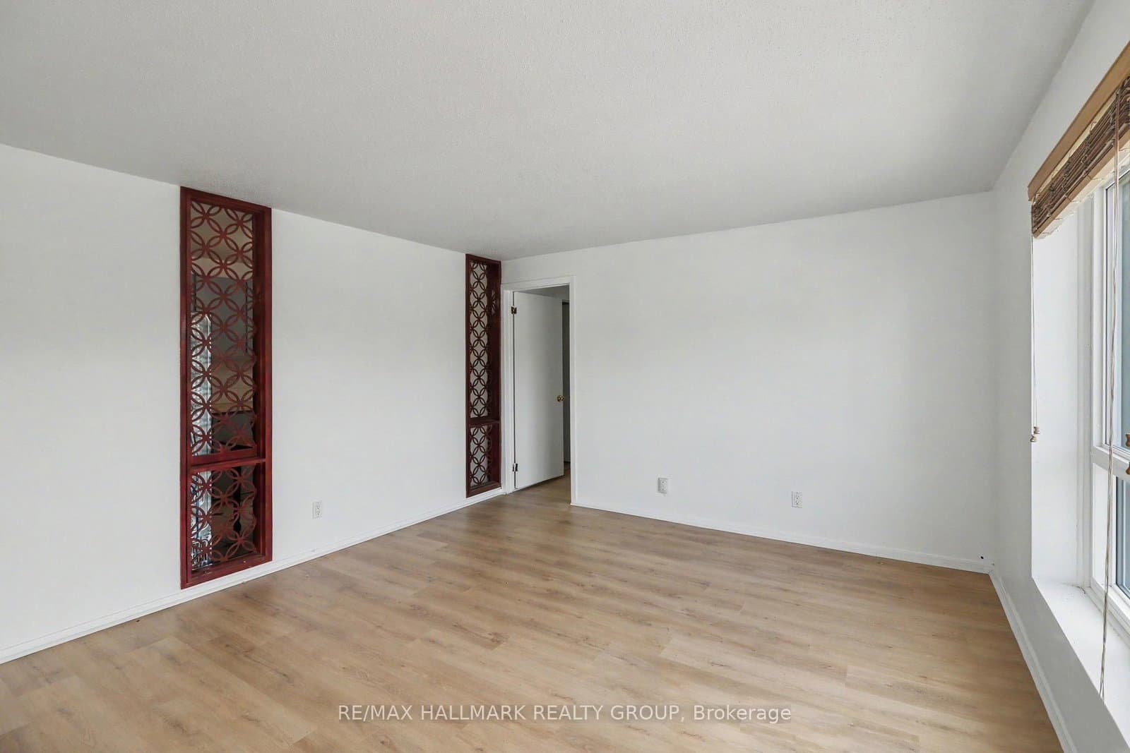 8 - 900 Elmsmere Road, Ottawa, ON — photo 4