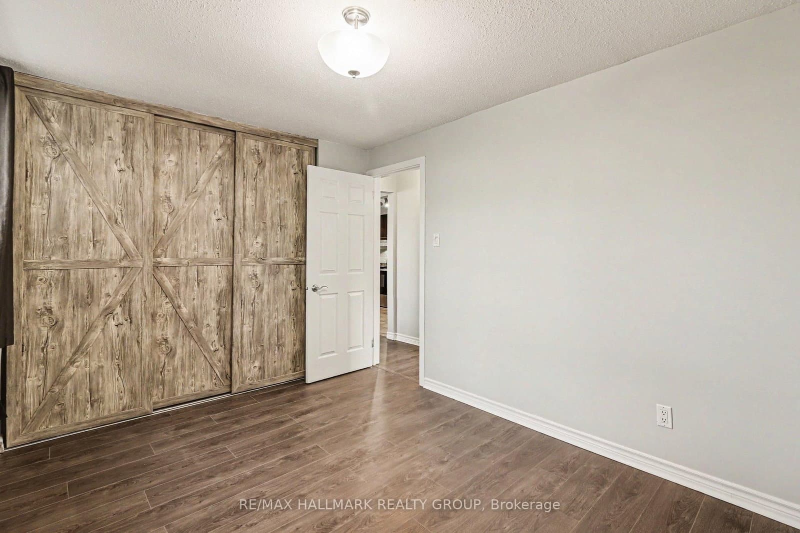 2 - 898 Elmsmere Road, Ottawa, ON — photo 13