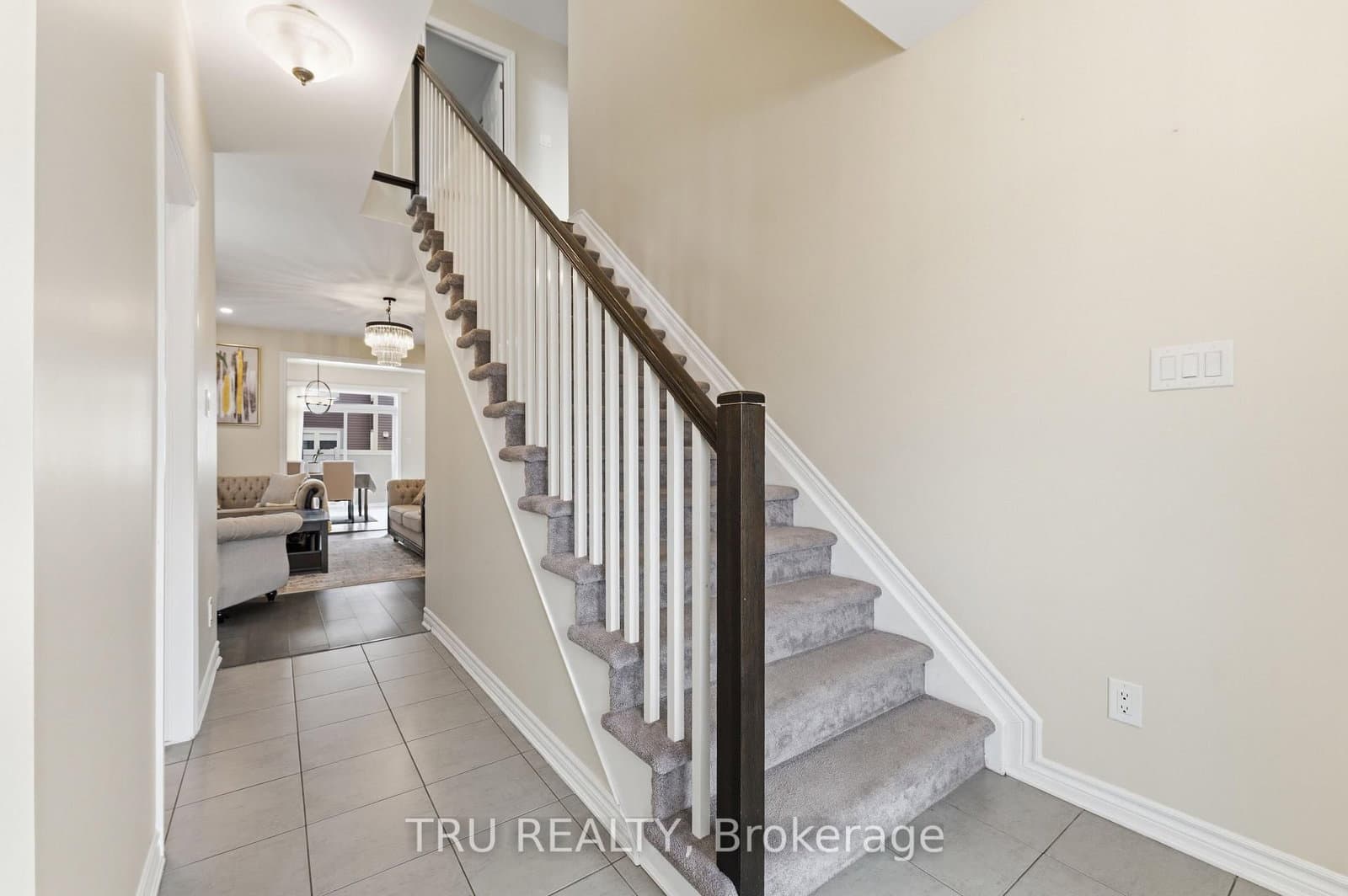 344 Sweetclover Way, Ottawa, ON — photo 5