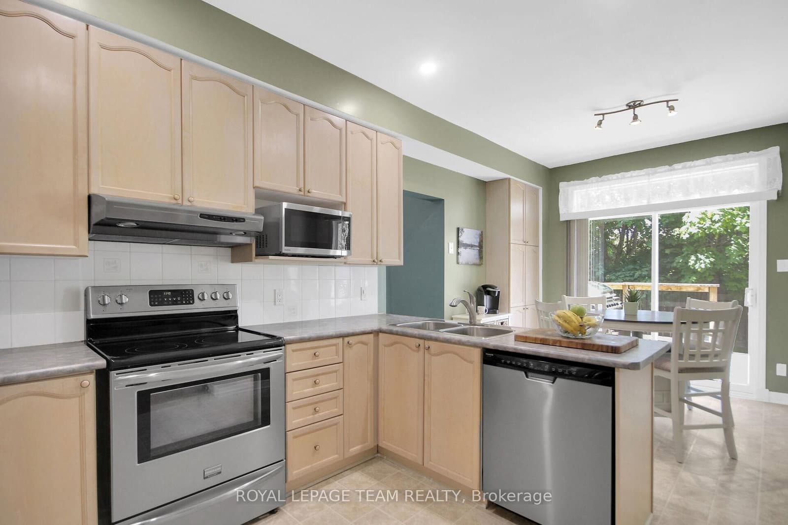 4 Maple Stand Way, Ottawa, ON — photo 12